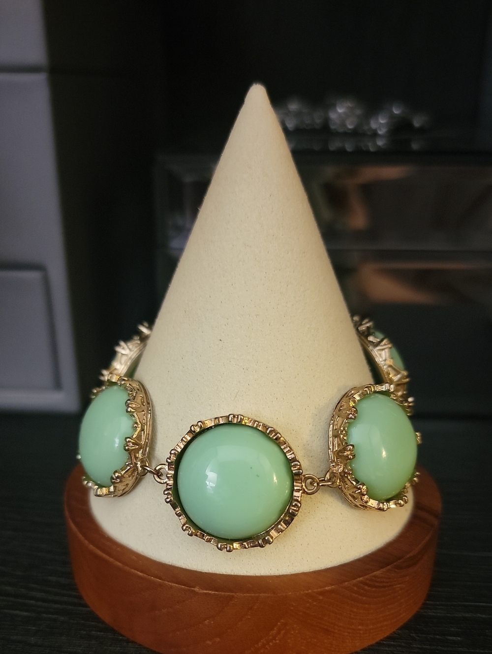 Vintage D.E.B Gold-Tone Mint Green Cabochon Bracelet -